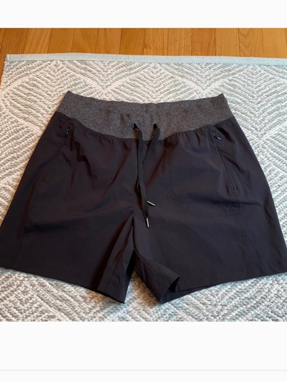 Te Verde Black Gray Elastic Waist Athletic Active Shorts
